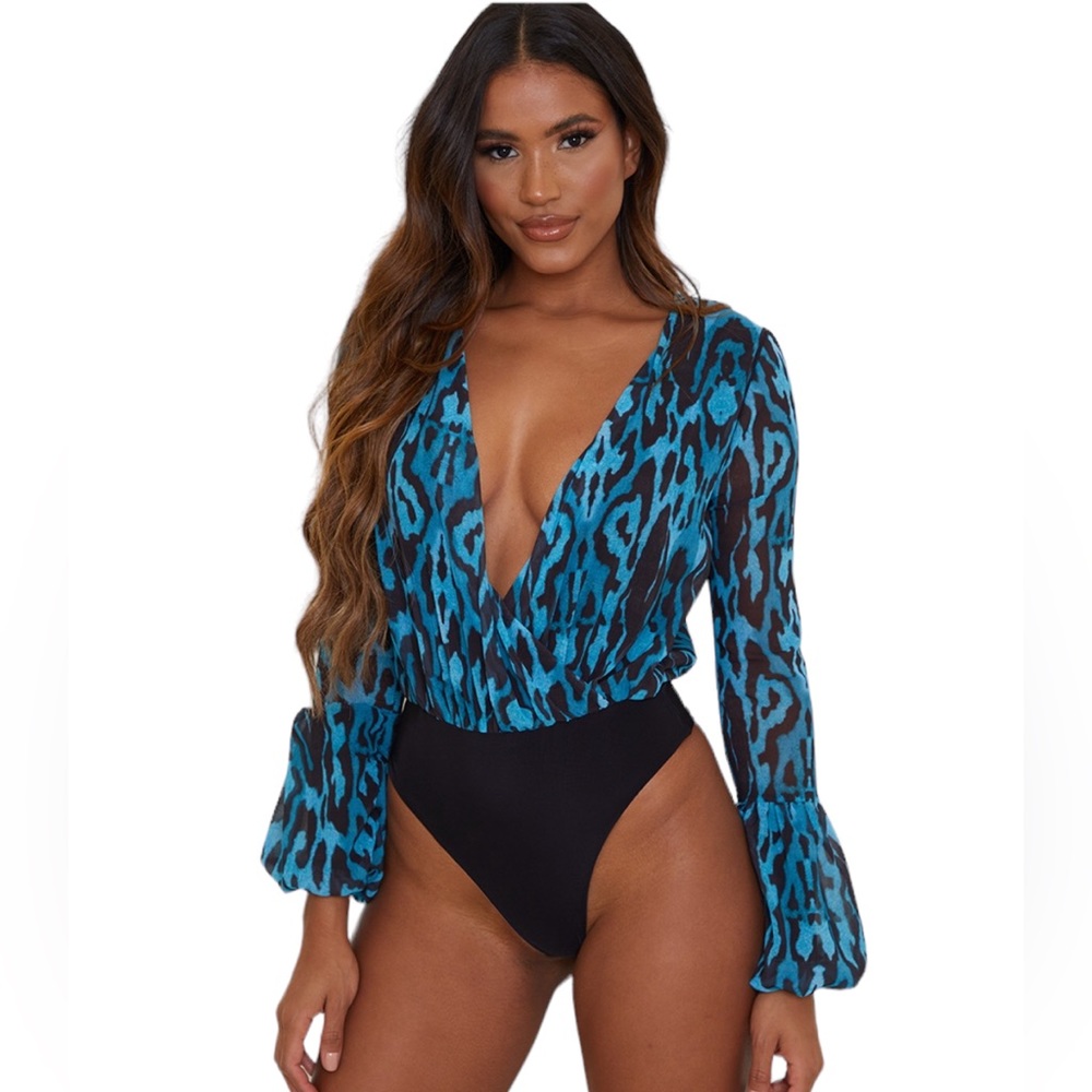 PrettyLittleThing Plunge Bodysuit Leopard Print Chiffon Size 4 NWT Blue Black